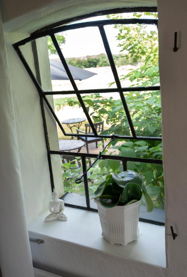 4B Österlen Bed&Breakfast Tomelilla Dış mekan fotoğraf