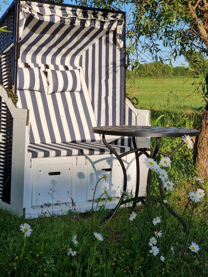 4B Österlen Bed&Breakfast Tomelilla Dış mekan fotoğraf